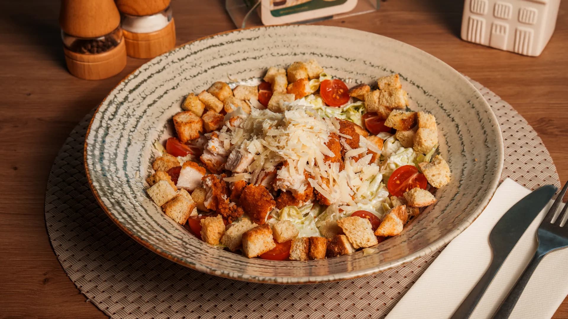 Salată Caesar